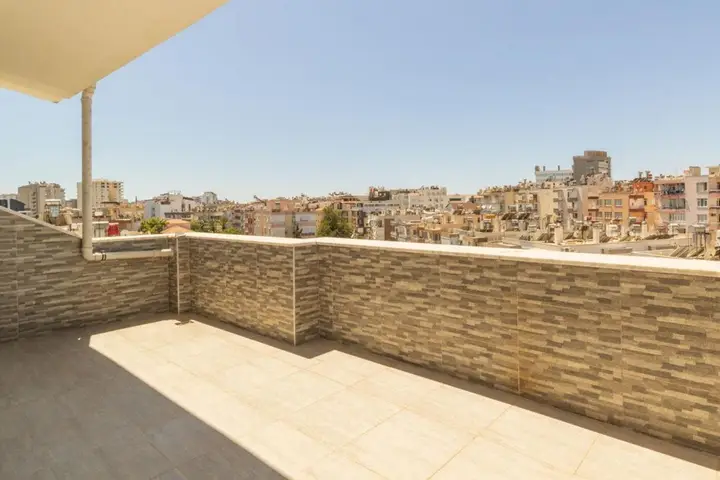 Lovely Duplex Flat Near Beach in Muratpasa — фото 1