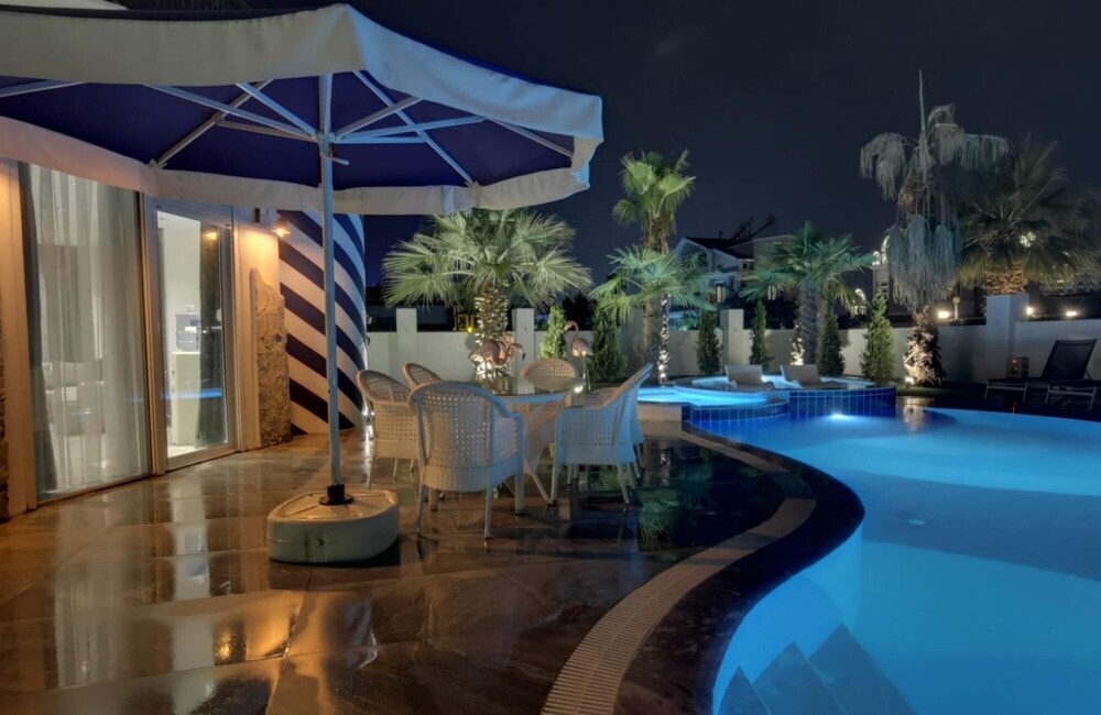 Белек: Exquisite Villa With Private Pool in Antalya