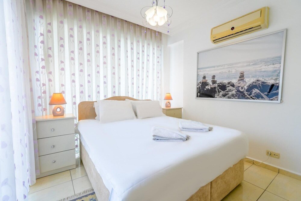 Белек: Comfy Flat with Shared Pool in Belek