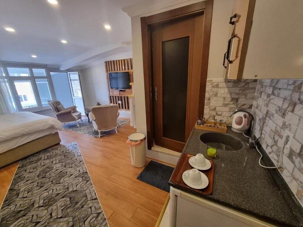 Стамбул: Ata suit Otel