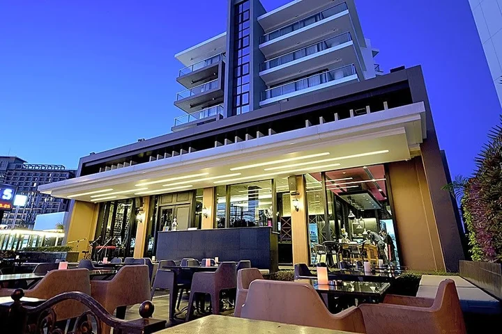 Паттайя: Tsix5 Quarter Hotel