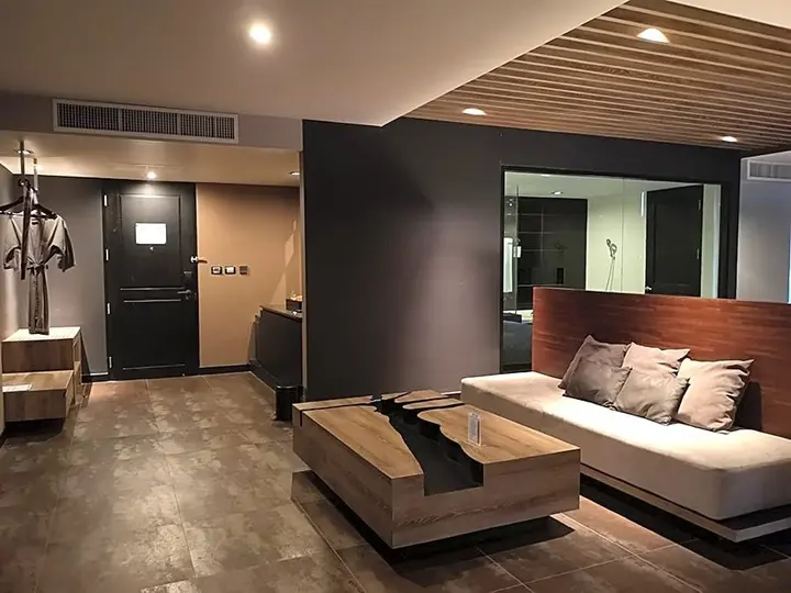 Паттайя: Tsix5 Quarter Hotel