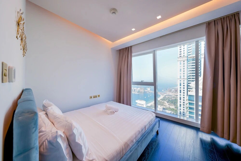 Дубай: Tanin - Stunning Fendi Apt for 8 Facing Palm Jumeirah