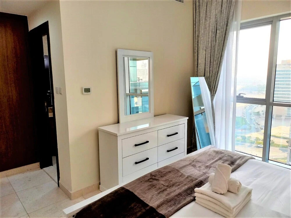 Дубай: Supreme 2bedroom With Balcony in Business Bay