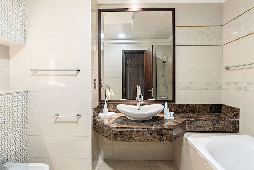 Дубай: WelHome - Deluxe Apartment With Panoramic Sea Views