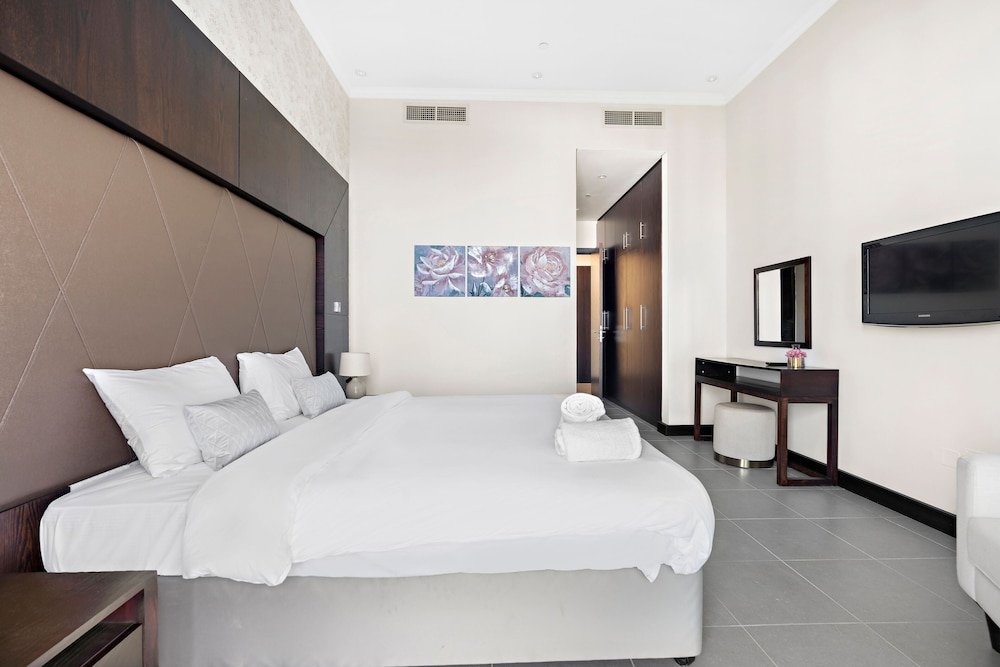 Дубай: WelHome - Deluxe Apartment With Panoramic Sea Views