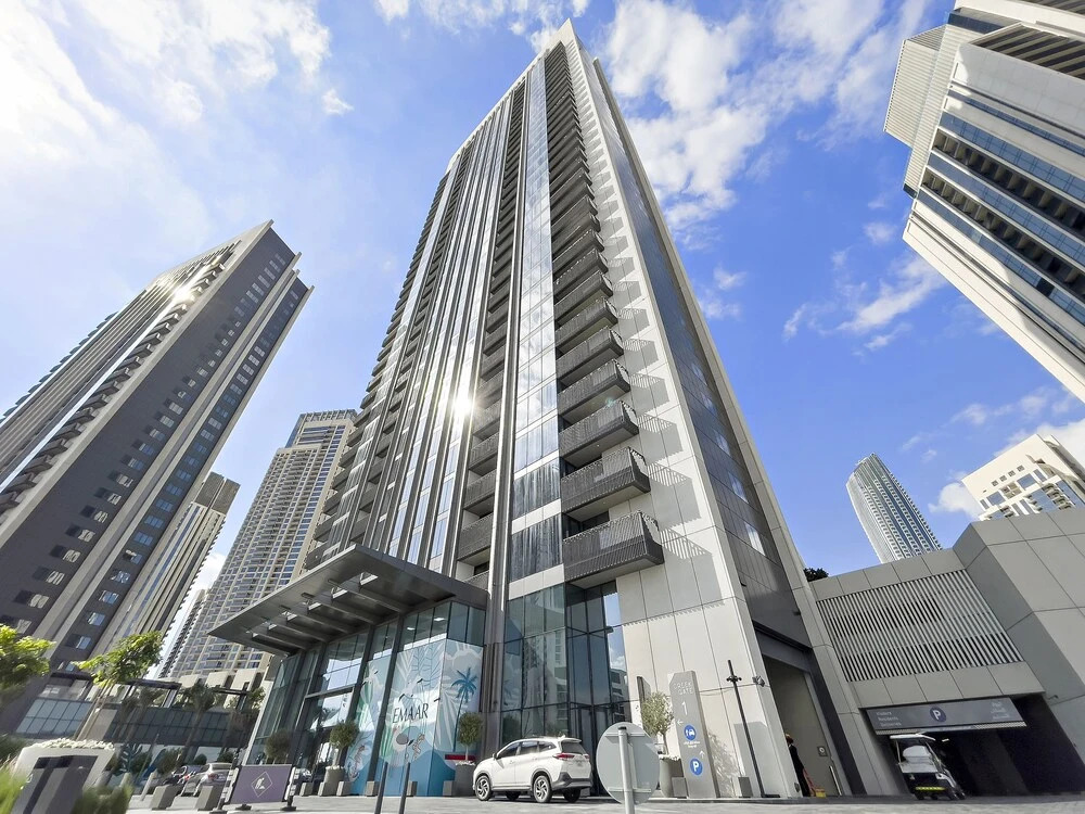 Дубай: WelHome - Stylish Condo With Cityscape View in Creek Harbour