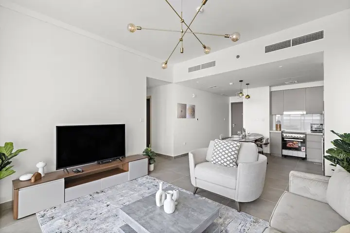 Дубай: WelHome - Stylish Condo With Cityscape View in Creek Harbour