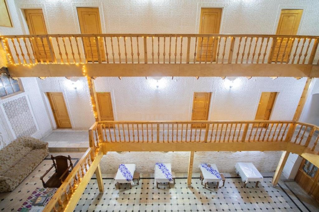 Бухара: Hotel Zaringiz