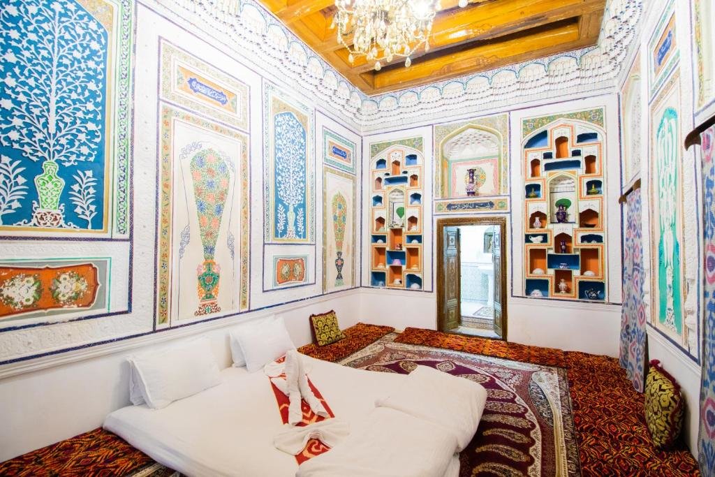 Бухара: Hotel Zaringiz