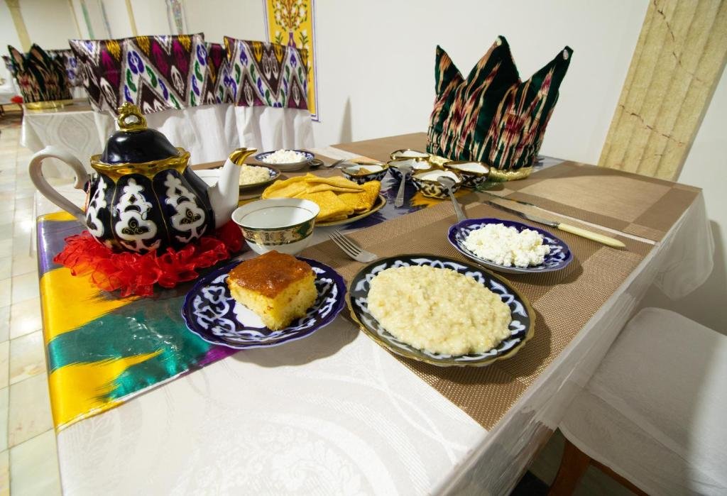 Бухара: Hotel Zaringiz