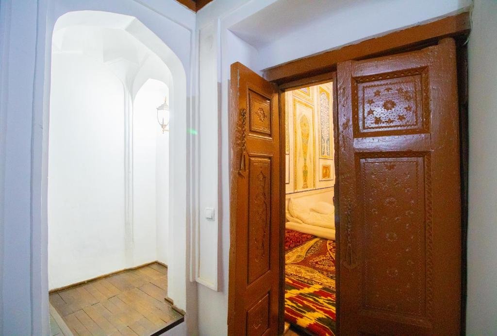 Бухара: Hotel Zaringiz