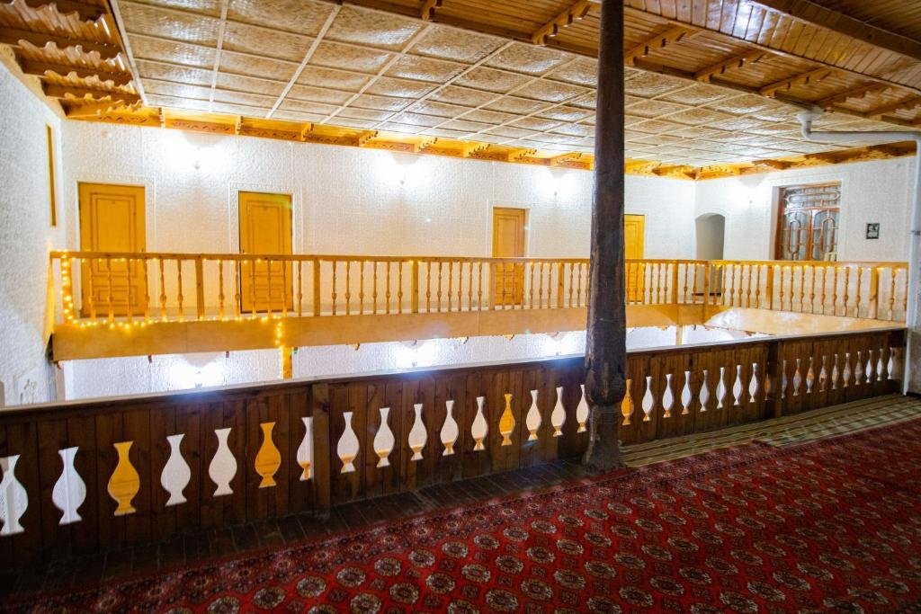 Бухара: Hotel Zaringiz