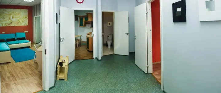 Барнаул: Хостел Барнаул (быв. 22-Хотел) на ул. Привокзальной, 9