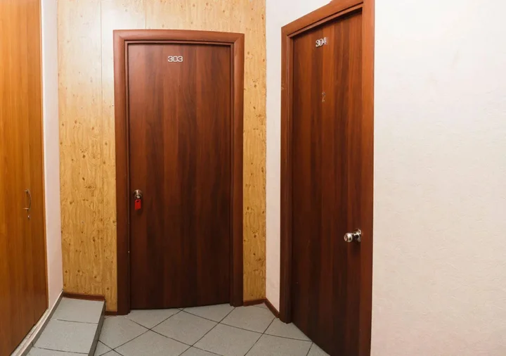 Барнаул: Хостел Барнаул (быв. 22-Хотел) на ул. Привокзальной, 9
