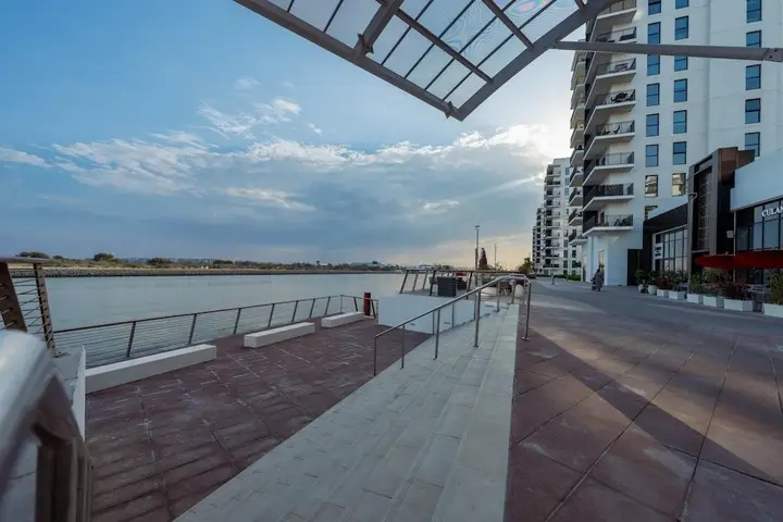 Chic Apt on Yas Island cls to ALL Main Attractions — фото 4