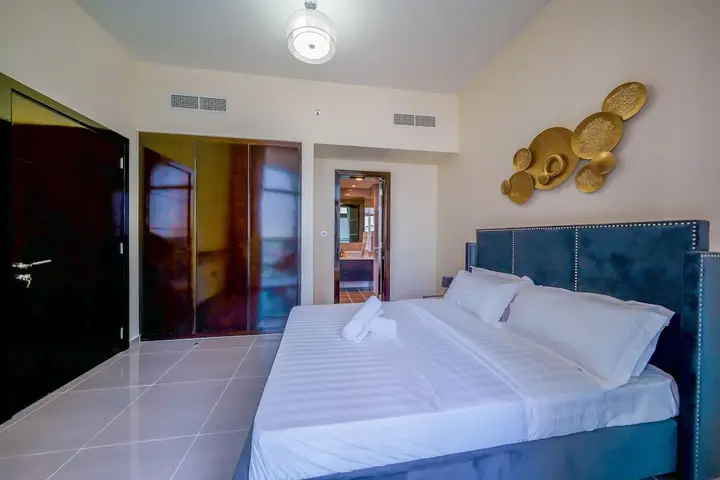 Дубай: Tanin - Unique Modern Apt with Stunning Canal View