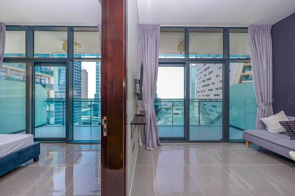 Дубай: Tanin - Unique Modern Apt with Stunning Canal View