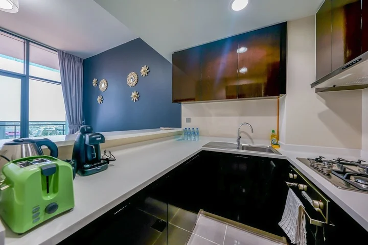 Дубай: Tanin - Unique Modern Apt with Stunning Canal View