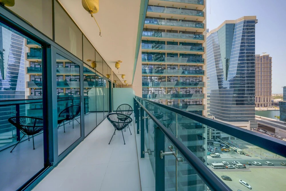 Дубай: Tanin - Unique Modern Apt with Stunning Canal View