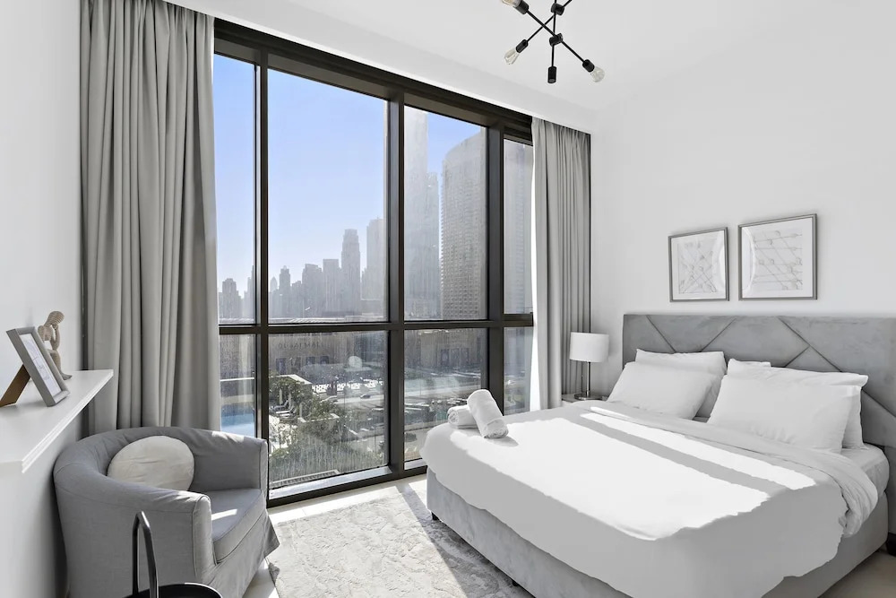 Дубай: WelHome - Bright Apt in Downtown with Spectacular Views