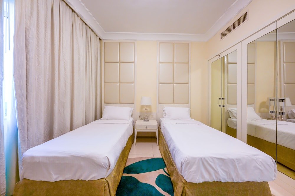 Дубай: Tanin - Ultra Luxurious Facing Dubai Mall Near Burj Khalifa