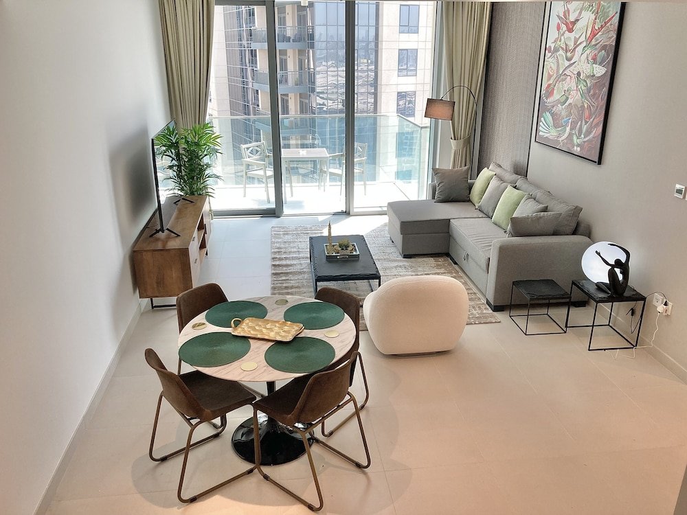 Дубай: SuperHost - Stylish Apartment Facing Creek Harbour
