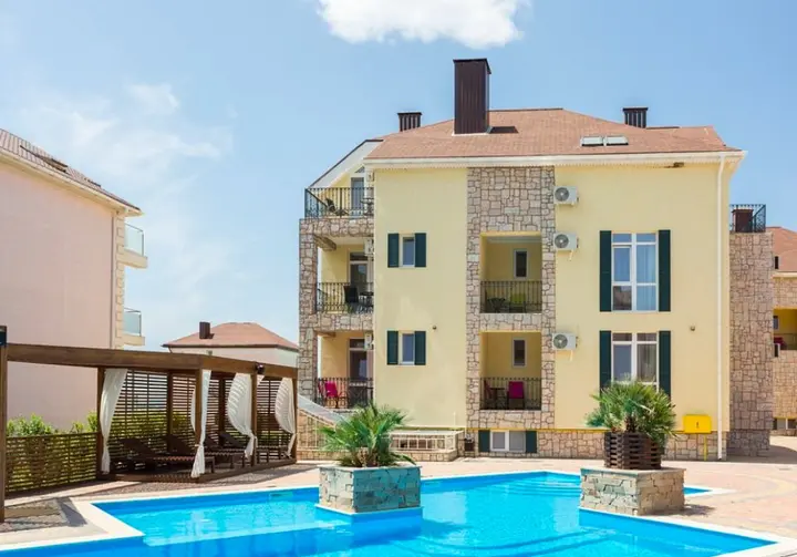 Рыбачье: Villa Corsica