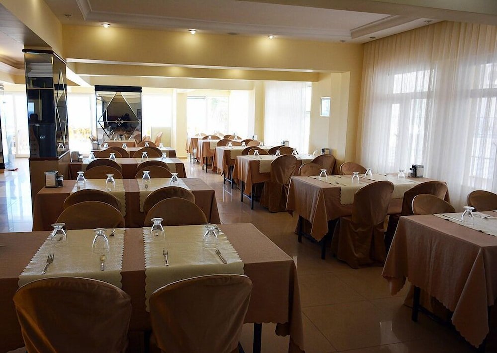 Айвалык: Amphora Hotel