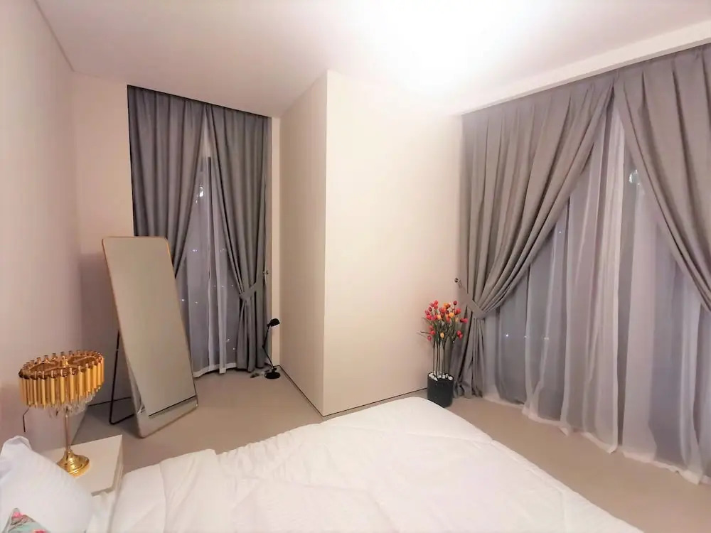 Дубай: Stunning Apartment at The Address Jumeirah Beach