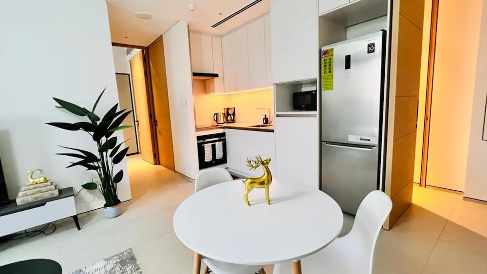 Дубай: Stunning Apartment at The Address Jumeirah Beach