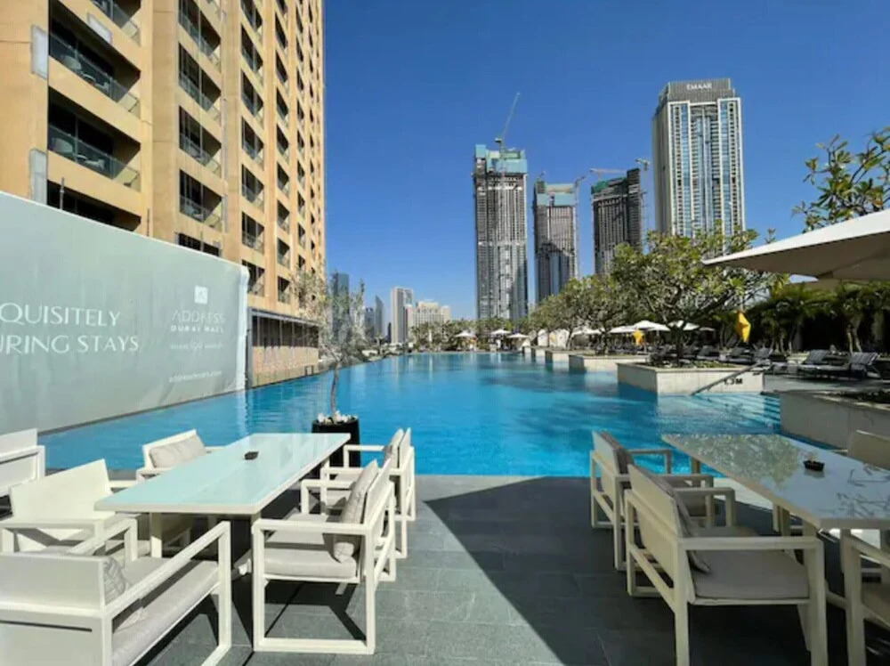 Дубай: SuperHost - Glamorous Apt with Terrace Overlooking Skyline I Address Dubai Mall
