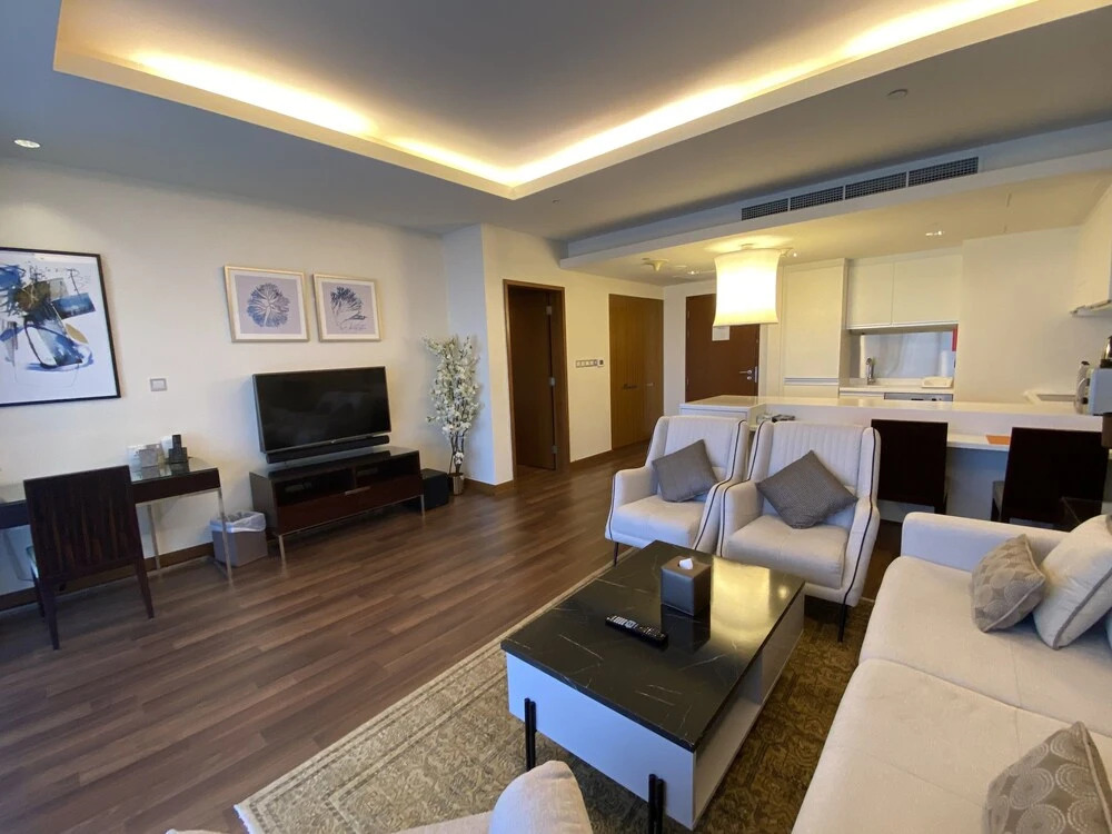 Дубай: SuperHost - Glamorous Apt with Terrace Overlooking Skyline I Address Dubai Mall