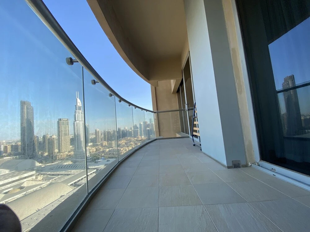 Дубай: SuperHost - Glamorous Apt with Terrace Overlooking Skyline I Address Dubai Mall