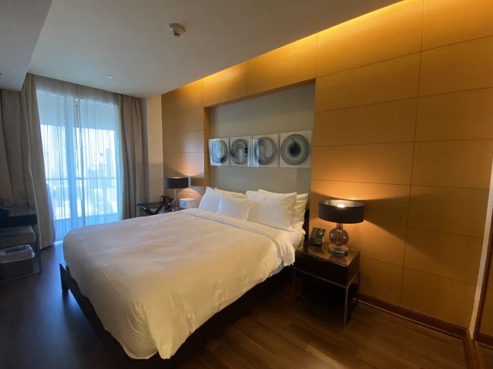Дубай: SuperHost - Glamorous Apt with Terrace Overlooking Skyline I Address Dubai Mall
