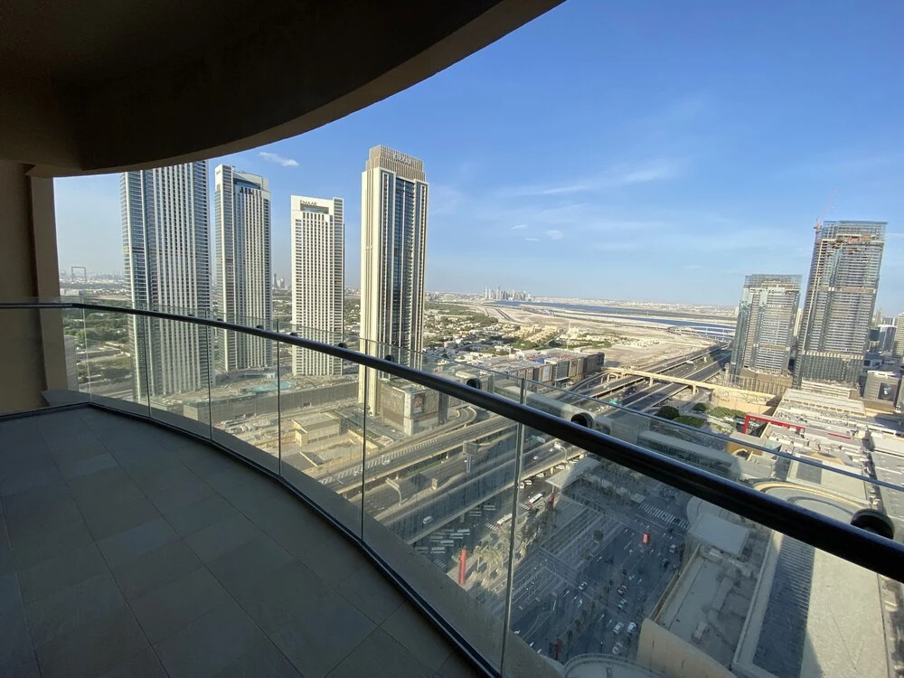 Дубай: SuperHost - Glamorous Apt with Terrace Overlooking Skyline I Address Dubai Mall