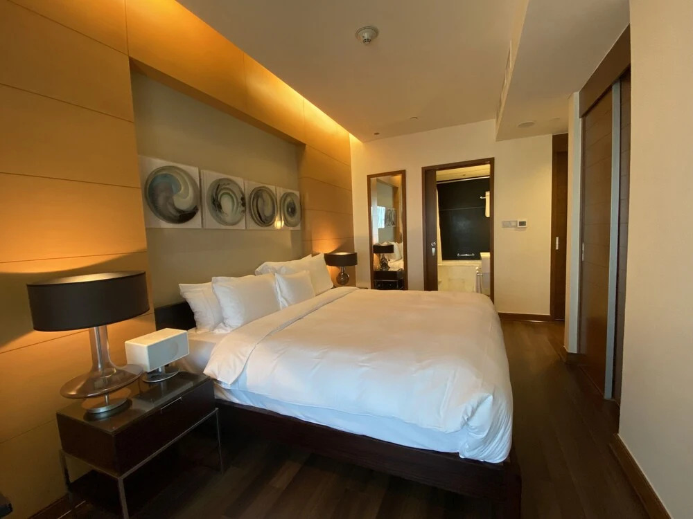 Дубай: SuperHost - Glamorous Apt with Terrace Overlooking Skyline I Address Dubai Mall