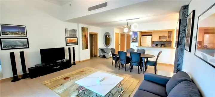 Дубай: Spacious & Chic 1 bedroom with balcony in Palm