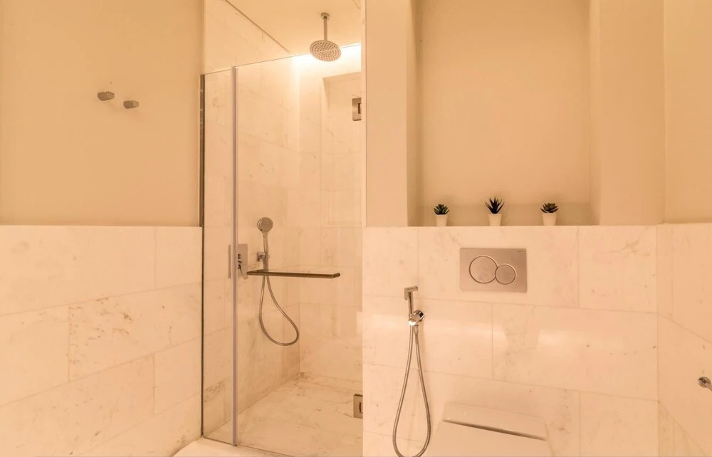 Дубай: Sea View Luxurious Studio