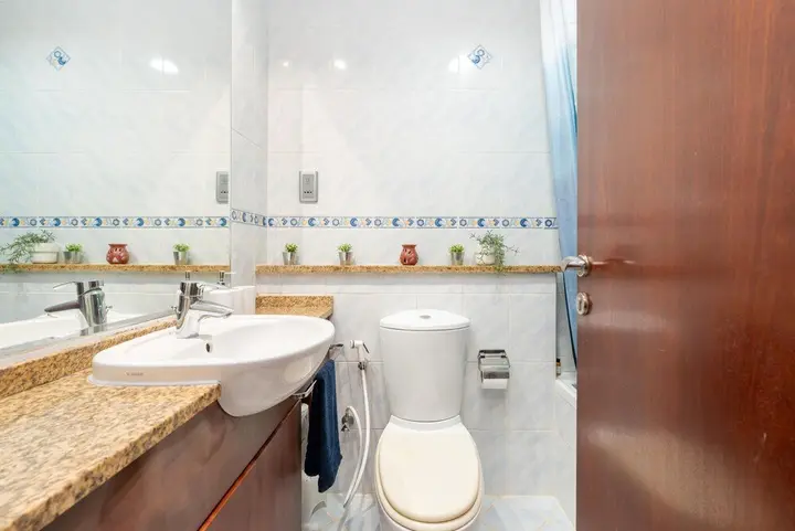 Дубай: Whitesage - Luxurious Studio in JLT With City Skyline View