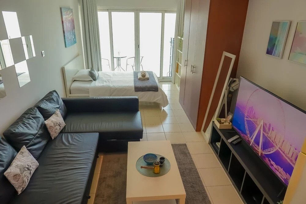 Дубай: Whitesage - Luxurious Studio in JLT With City Skyline View