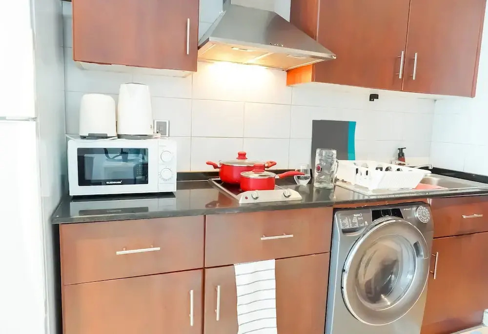 Дубай: Whitesage - Luxurious Studio in JLT With City Skyline View
