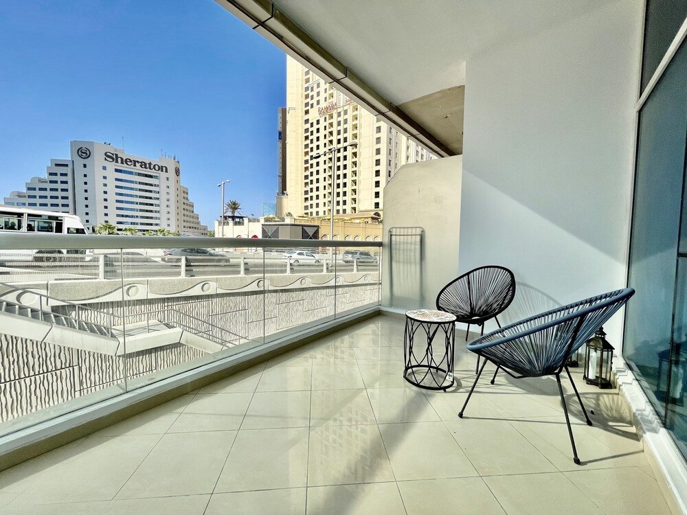 Дубай: Stunning Apartment at Dora Bay Dubai Marina