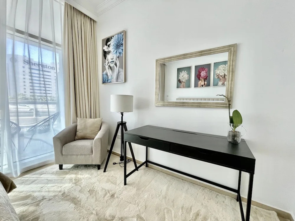 Дубай: Stunning Apartment at Dora Bay Dubai Marina