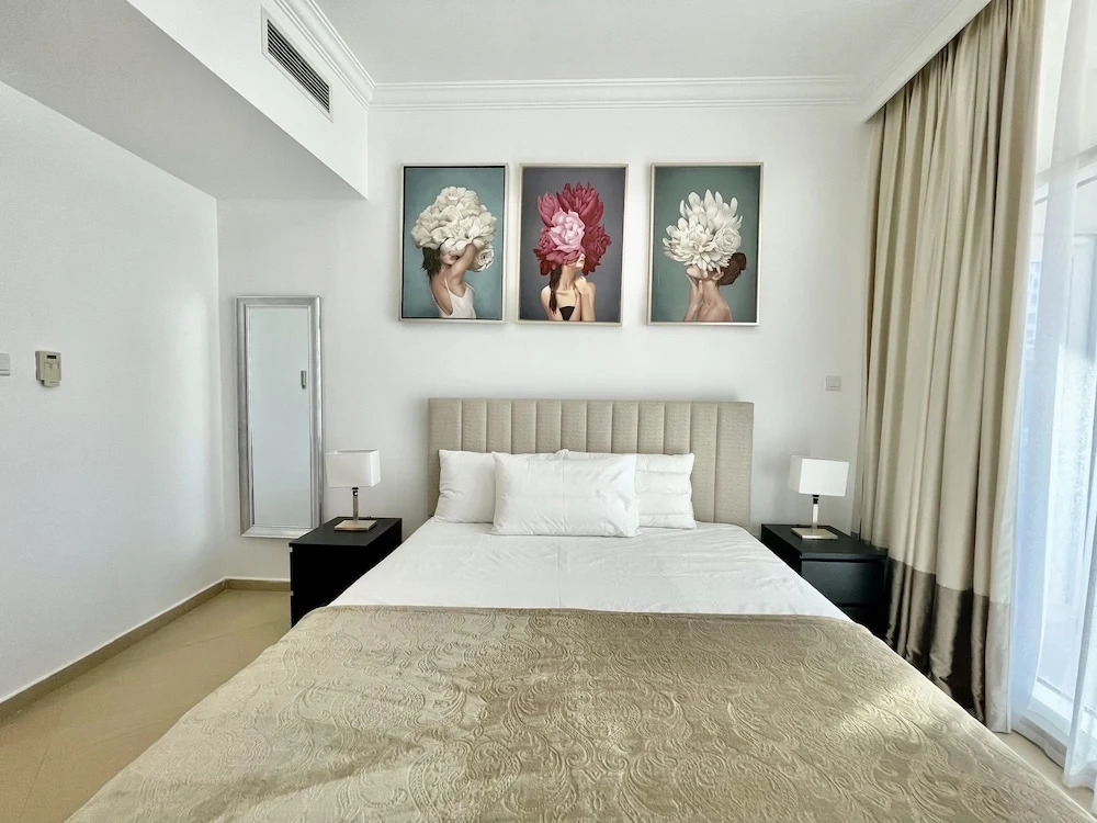 Дубай: Stunning Apartment at Dora Bay Dubai Marina