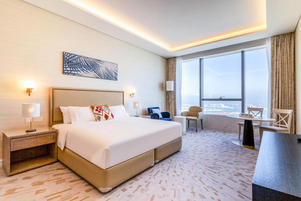 Дубай: Luxury Studio With an Incredible View