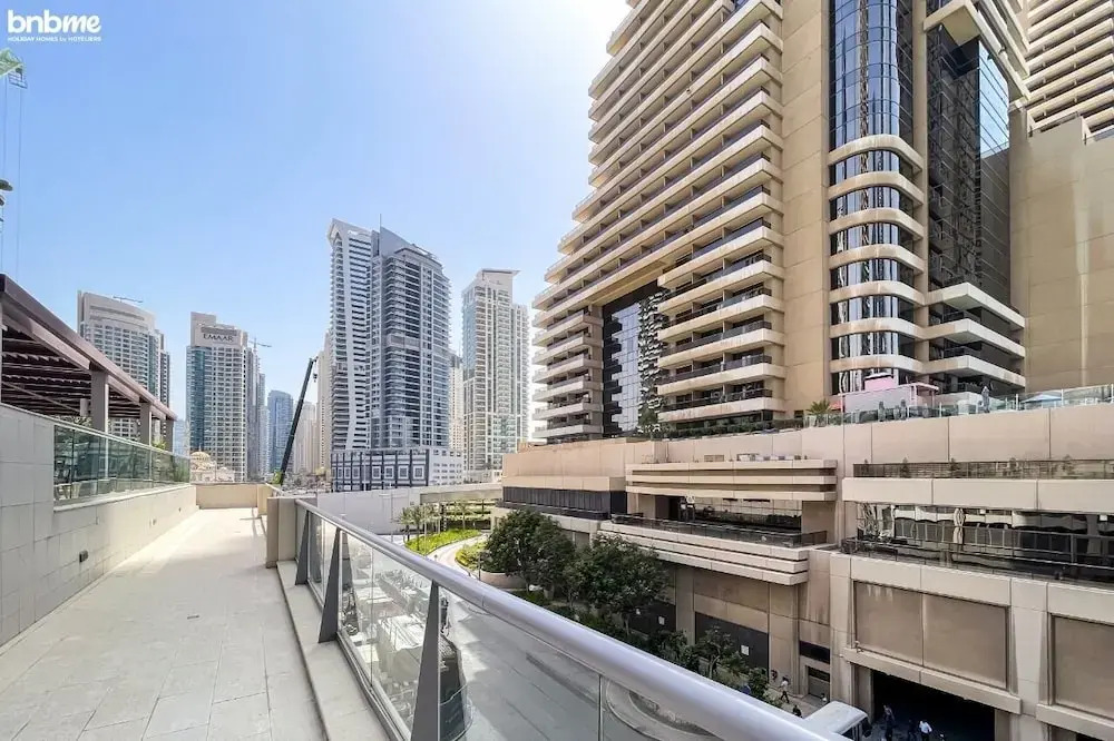 Дубай: Scintillating Marina View From 1BR Apt