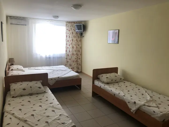 Феодосия: База отдыха Черноморский кот
