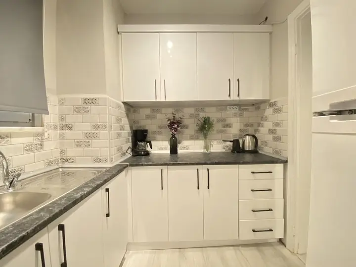 Charming Flat Near Osmanbey Metro Station — фото 1