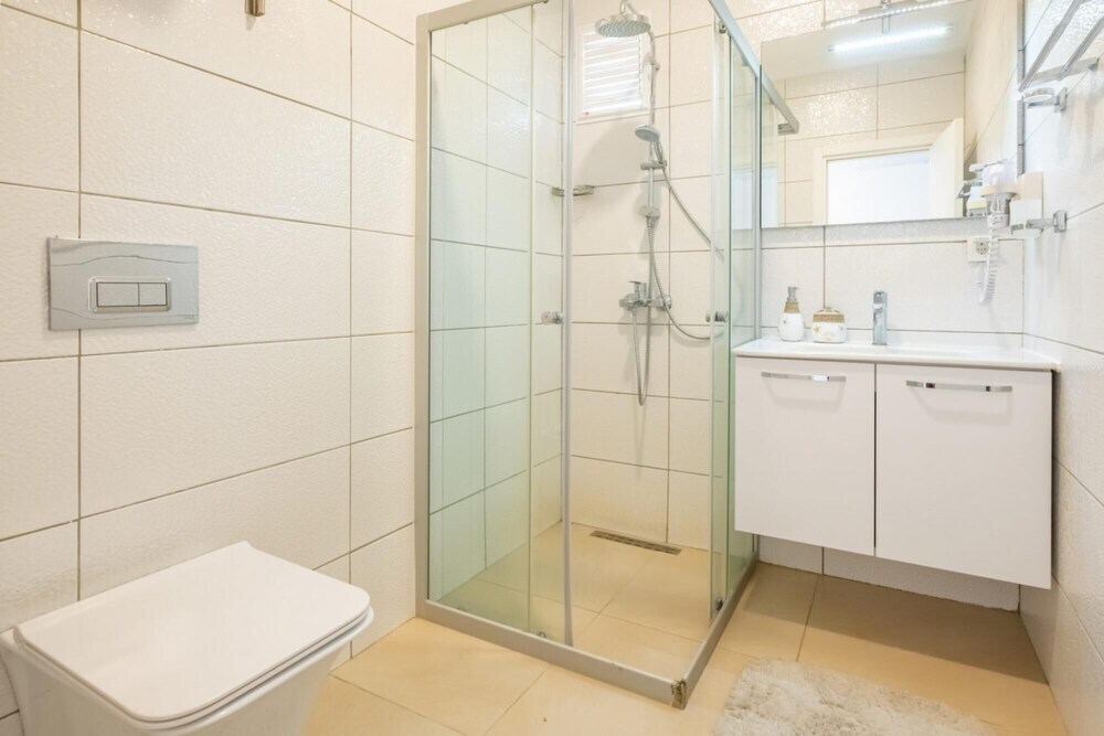 Бодрум: Seafront Flat With Breathtaking Sea View in Bodrum